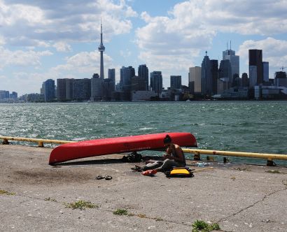 canoeToIsland_09