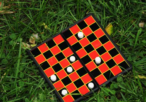 126) Play checkers in the park