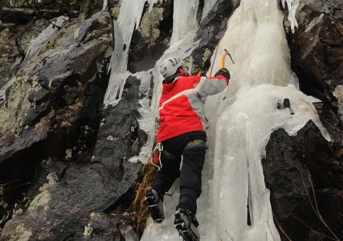 iceClimb_12