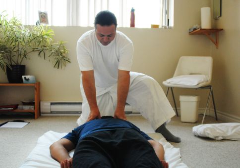 230) Get a shiatsu massage