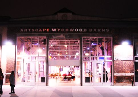 251) Visit Wychwood Barns