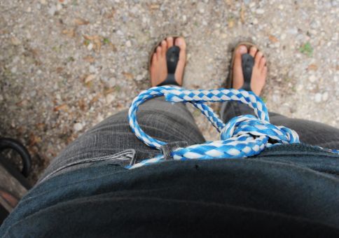 158) Wear a rope belt